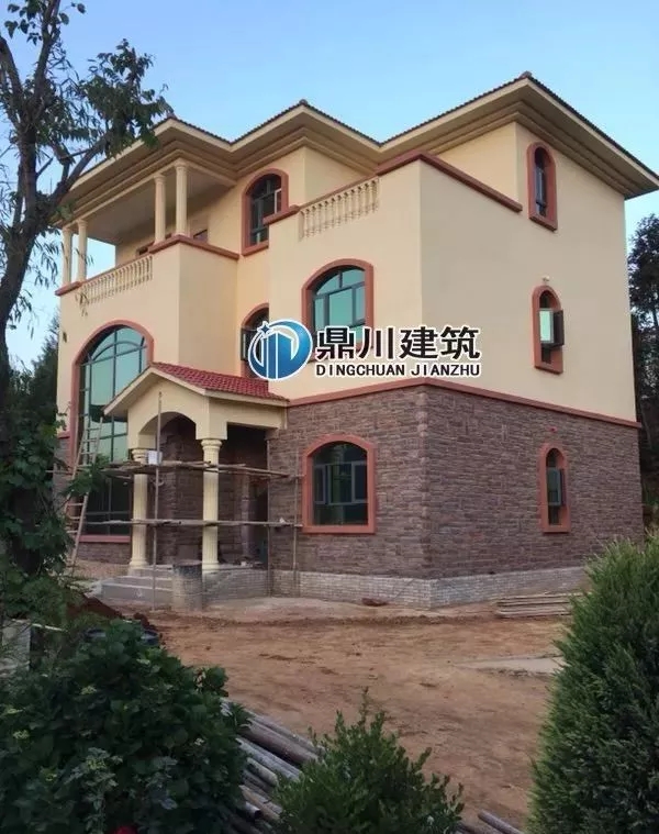 三層旋轉樓梯復式農村別墅建房案例，大氣漂亮得不像話！